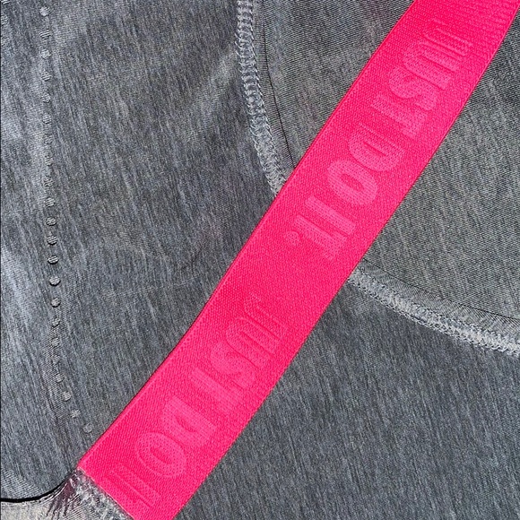 Gray Nike Dri-Fit Workout Top w/ Open Back - Picture 4 of 6